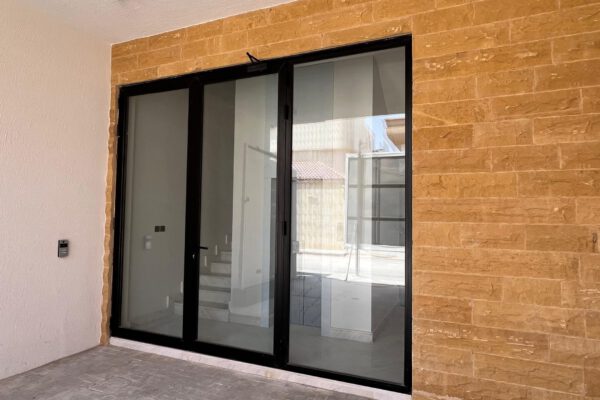 أعمال الزجاج